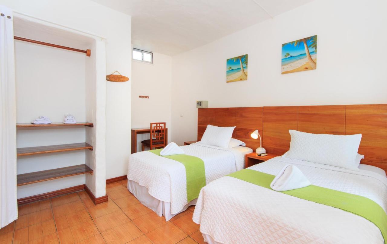 Hotel La Casa De Judy Puerto Ayora  Esterno foto
